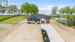 25 BLACK WALNUT DRIVE Norfolk, ON N0E 1P0