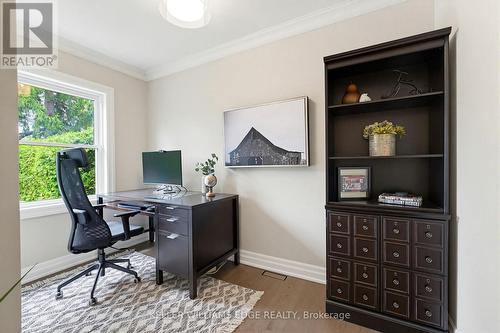 586 Woodland Avenue, Burlington, ON 