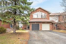106 BLACKDOME CRESCENT Ottawa, ON K2T 1B1