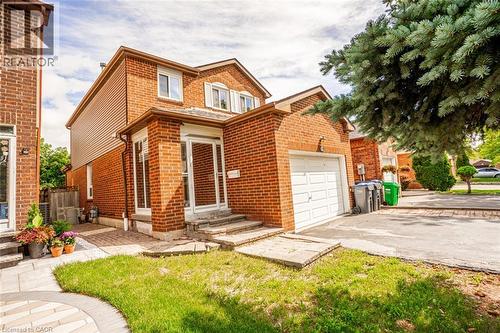 15 CRESSWELL Drive  Brampton, ON L6Y 2T5