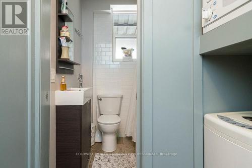146 Forest Avenue, Hamilton, ON - Indoor Photo Showing Bathroom