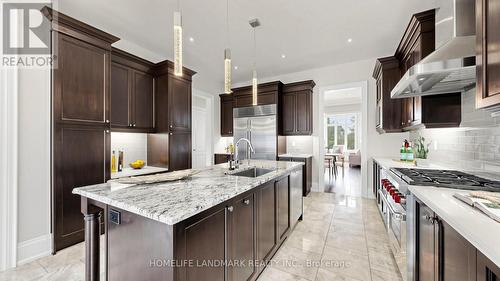 49 Langdon Drive, King, ON - Indoor Photo Showing Kitchen With Upgraded Kitchen
