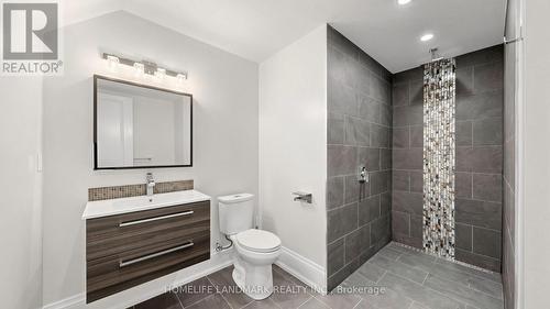 49 Langdon Drive, King, ON - Indoor Photo Showing Bathroom