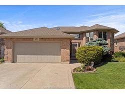 435 FIELDS Avenue  Lasalle, ON N9J 3S6
