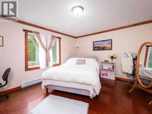 400 Ursa Way, Whitehorse North, YT - Indoor Photo Showing Bedroom