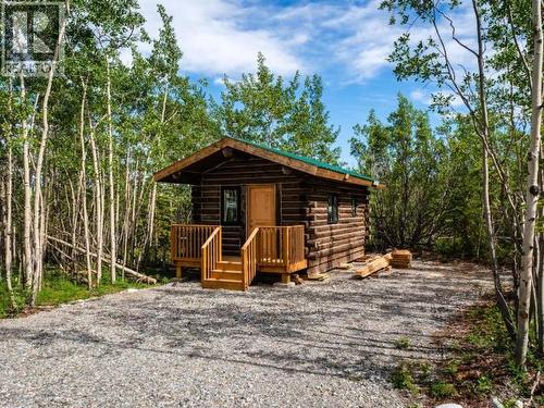 400 Ursa Way, Whitehorse North, YT - Outdoor