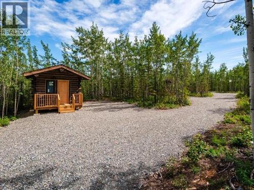 400 Ursa Way, Whitehorse North, YT - Outdoor