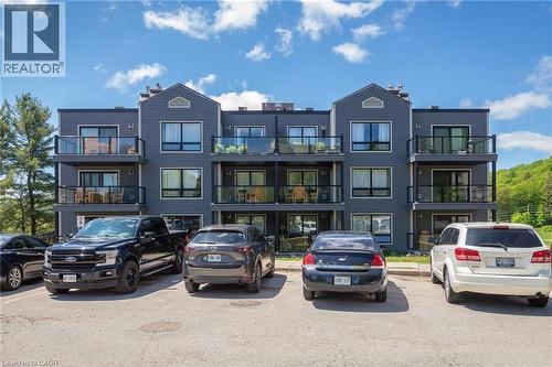 1235 DEERHURST Drive Unit# 305  Huntsville, ON P1H 2E8