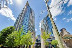 612 - 33 ELM DRIVE W Mississauga, ON L5B 4M1