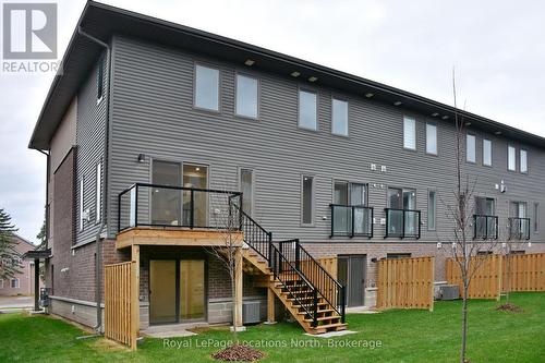 5 - 35 DAWSON DRIVE , Collingwood, Ontario L9Y 2L8 3