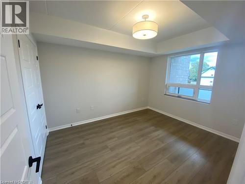 3998 VICTORIA Avenue Unit# 303 , Vineland, Ontario L0R 2C0 5