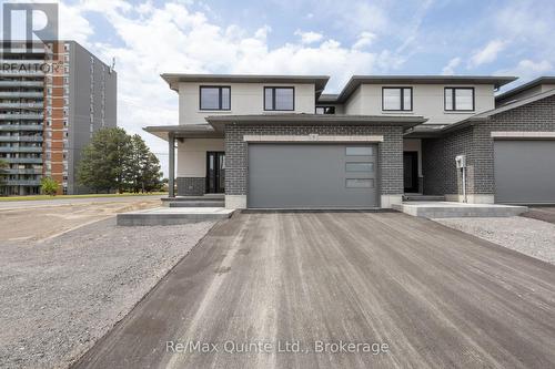 8 STINSON AVENUE  Belleville (Belleville Ward), ON K8P 5N9