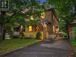 54 GLENDALE AVENUE  Ottawa, ON K1S 1W4