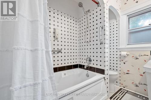 54 Glendale Avenue, Ottawa, ON 
