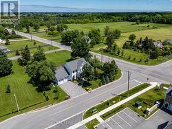 Perfect lot size with so much space around. - 