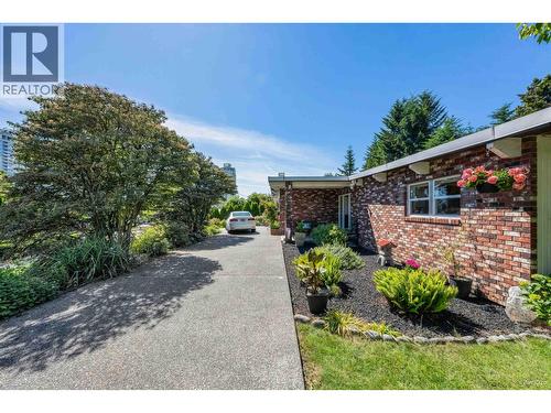 529 Appian Way, Coquitlam, BC 