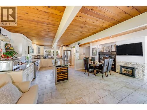 529 Appian Way, Coquitlam, BC 