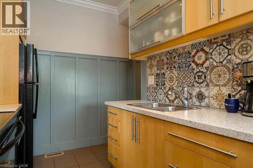 146 Forest Avenue, Hamilton, ON 