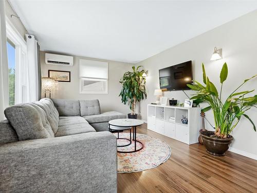 55 Orchard Drive, New Minas, NS - Indoor Photo Showing Living Room