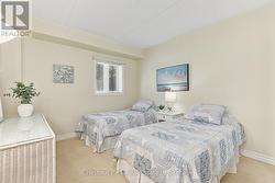 Bedroom 1 - 
