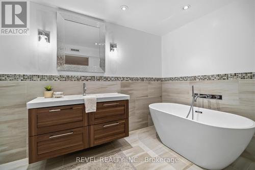 1648 Crediton Parkway, Mississauga, ON 