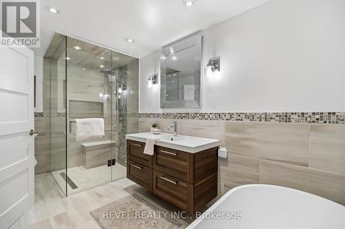 1648 Crediton Parkway, Mississauga, ON 