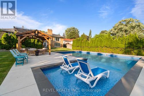 1648 Crediton Parkway, Mississauga, ON 