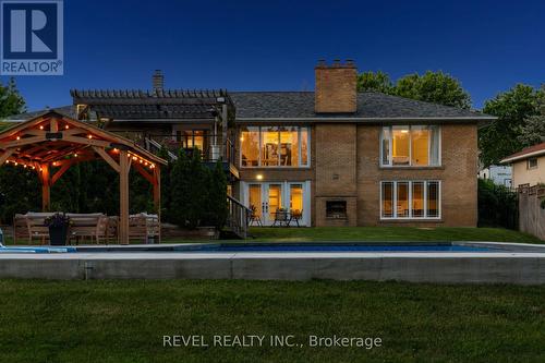 1648 Crediton Parkway, Mississauga, ON 