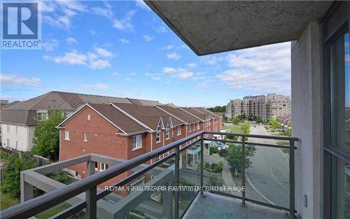 424 - 120 Dallimore Circle, Toronto, ON 