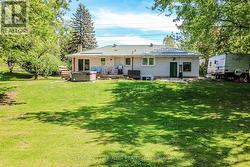 Deck, hot tub, mature trees & tons of space!!! - 