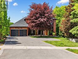 806 CLARENCE STREET E Vaughan, ON L4L 8V2