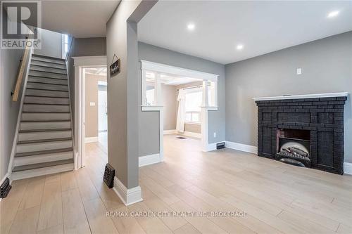 96 BEECHWOOD AVENUE , Hamilton (Stipley), Ontario L8L 2S6 4