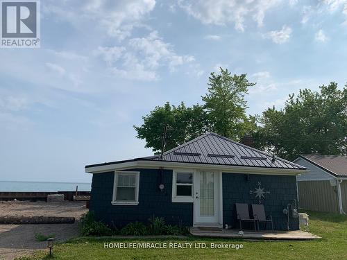 18222 ERIE SHORE DRIVE  Chatham-Kent, ON N0P 1A0