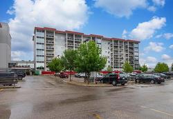 203-70 Barnes ST  Winnipeg, MB R3T 3N7