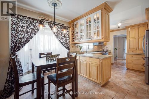 301 Kingsbridge Garden, Mississauga, ON 