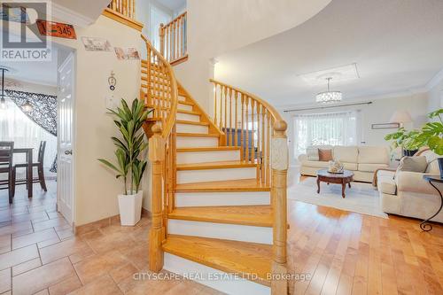 301 Kingsbridge Garden, Mississauga, ON 
