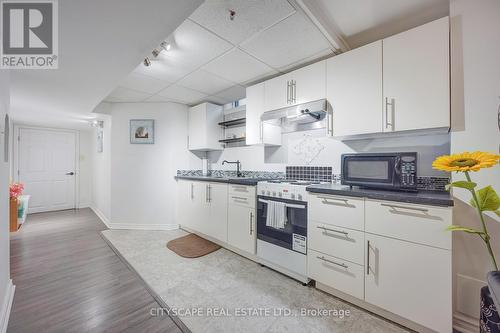 301 Kingsbridge Garden, Mississauga, ON 