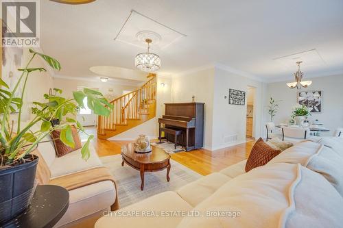 301 Kingsbridge Garden, Mississauga, ON 