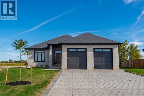 3555 PAUL CRESCENT  Plympton-Wyoming, ON N0N 1E0