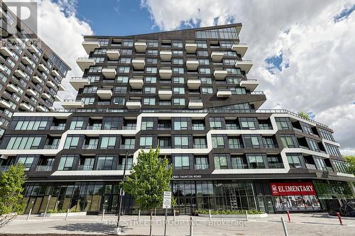 725 - 2485 TAUNTON ROAD  Oakville, ON L6H 3R8