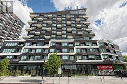 725 - 2485 TAUNTON ROAD Oakville, ON L6H 3R8