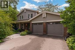1320 MONMOUTH Drive  Burlington, ON L7P 3J6