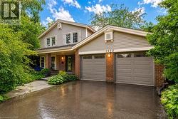 1320 MONMOUTH Drive  Burlington, ON L7P 3J6