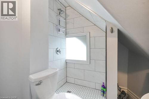 3rd floor unit 3 pc bath - 270 Queen Street S, Hamilton, ON 