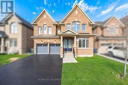 30 TIGER CRESCENT Brampton, ON L6R 4C1