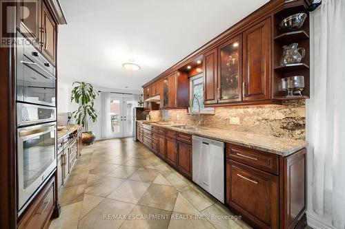 1045 Bloor Street, Mississauga, ON 