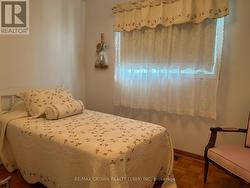 Bedroom 2 - 