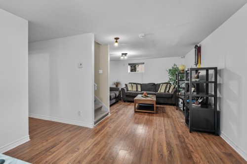 Salle familiale - 2542 Rue Carnac, Mascouche, QC 
