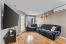 Salon - 2542 Rue Carnac, Mascouche, QC 