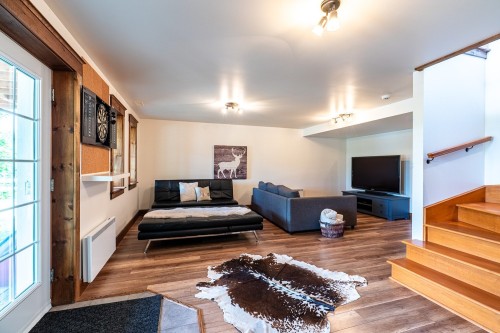 Salle familiale - 259 Ch. Du Lac-Des-Cornes, Chute-Saint-Philippe, QC 